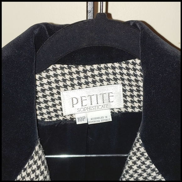 Petite Sophisticate Houndstooth Jacket - Picture 2 of 6
